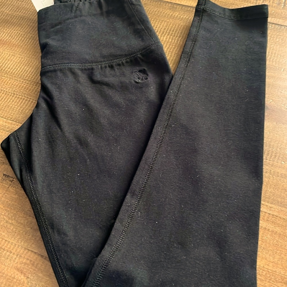 NY&C XS women leggings-black- nwt-22” waist-35” Length-27”inseam/ 8” ankle-